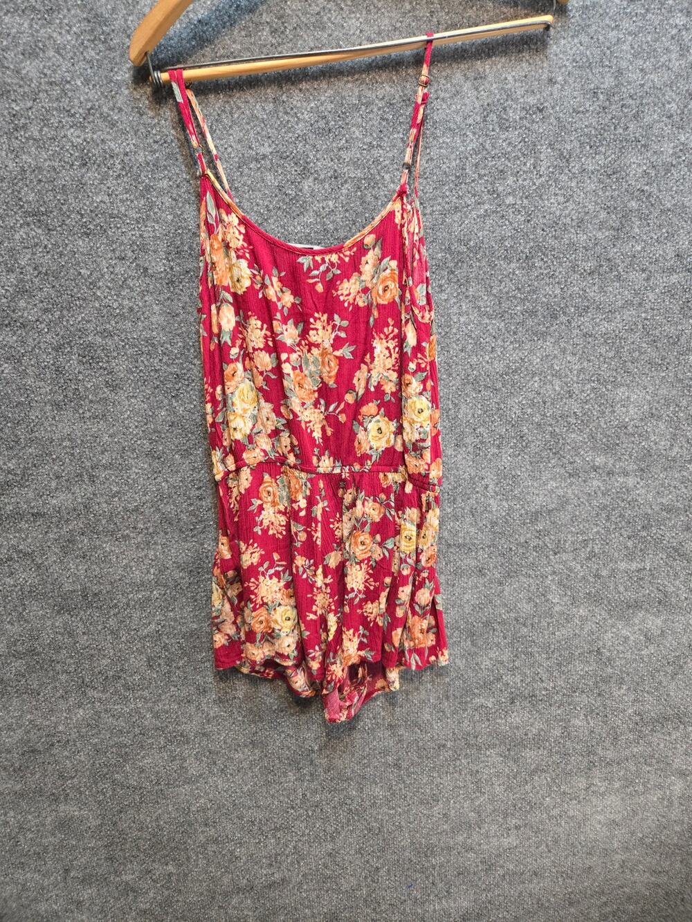 Forever 21 Floral Romper Crinkle Gauze Spaghetti Strap Magenta Pink Size small